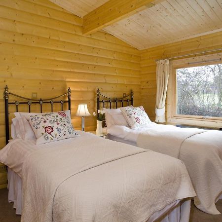 Cherbridge Lodges - Riverside Lodges, Short Lets Oxford Exterior foto