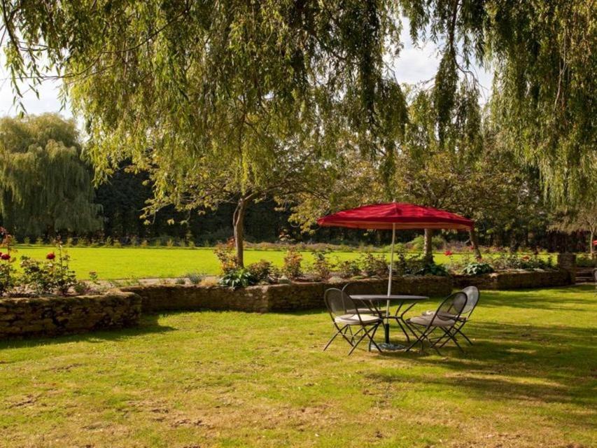 Cherbridge Lodges - Riverside Lodges, Short Lets Oxford Exterior foto